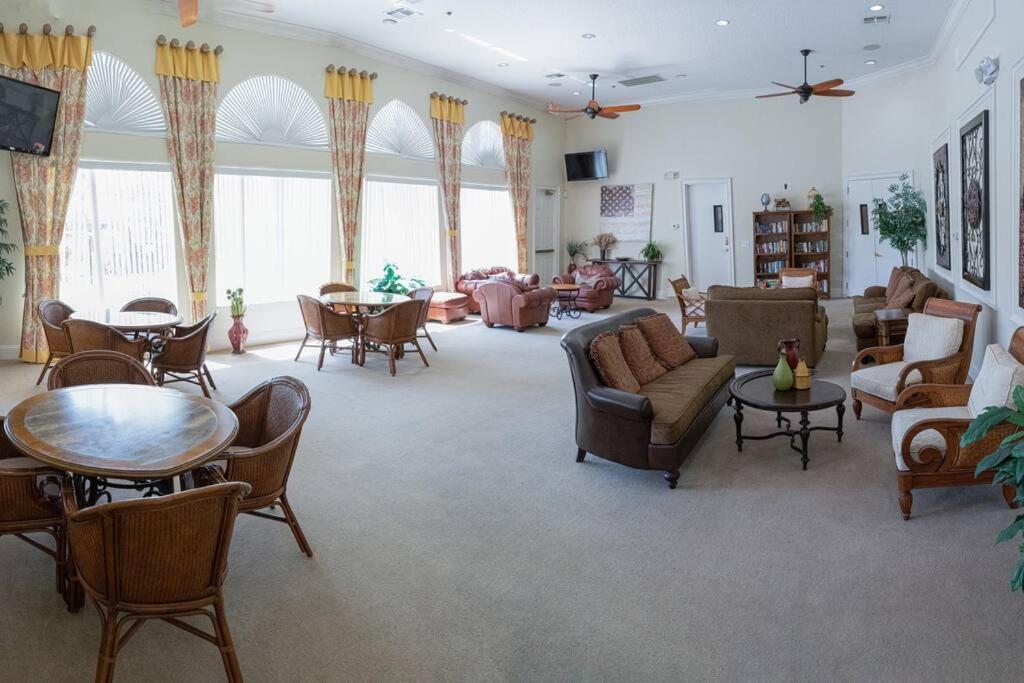 Ultimate Vacation Villa Near Disney Townhouse Kissimmee Bagian luar foto